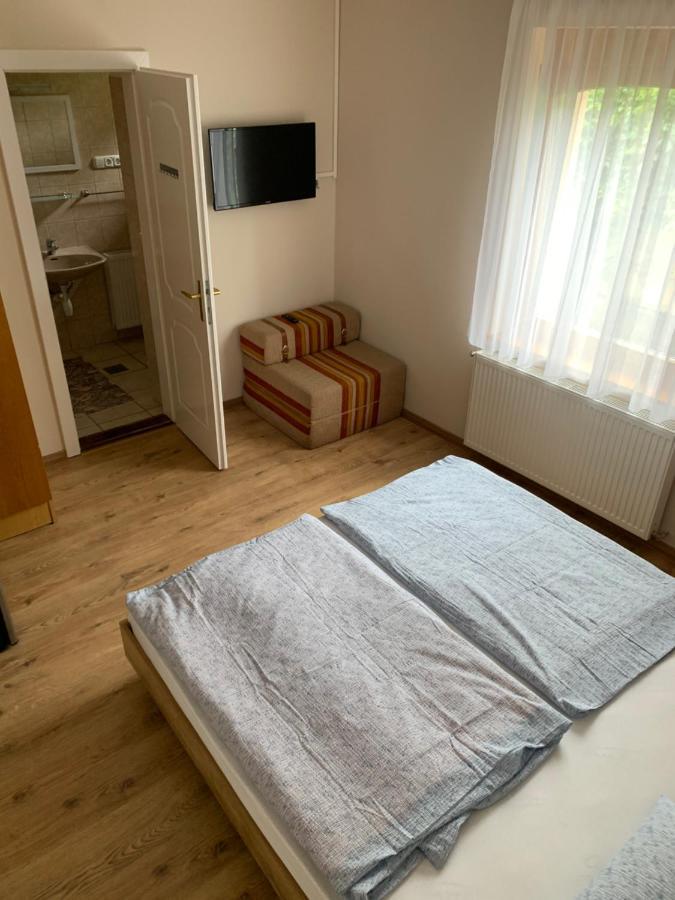 Zsuzsa Apartman Hajdúszoboszló 外观 照片