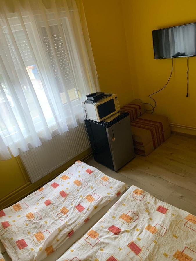 Zsuzsa Apartman Hajdúszoboszló 外观 照片